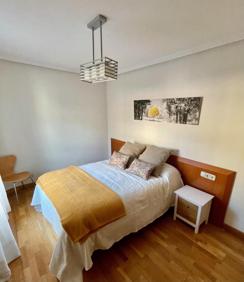Apartamento Paseo De La Losa โอเบียโด ภายนอก รูปภาพ